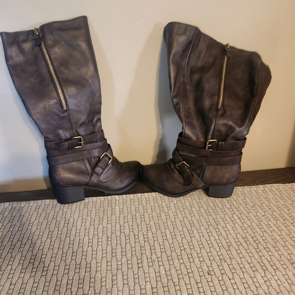 S.o brand boots brand new